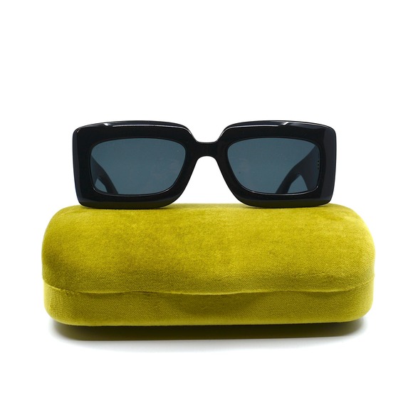 NEW GUCCI GG0811S 001 BLACK GREY AUTHENTIC SUNGLASSES - Picture 6 of 15